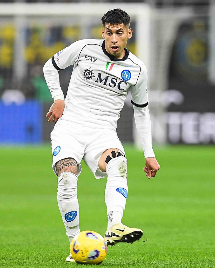 今晨国际米兰备战欧篮联，远射贴柱细节曝光，态度坚定，赛程密集仍需轮换