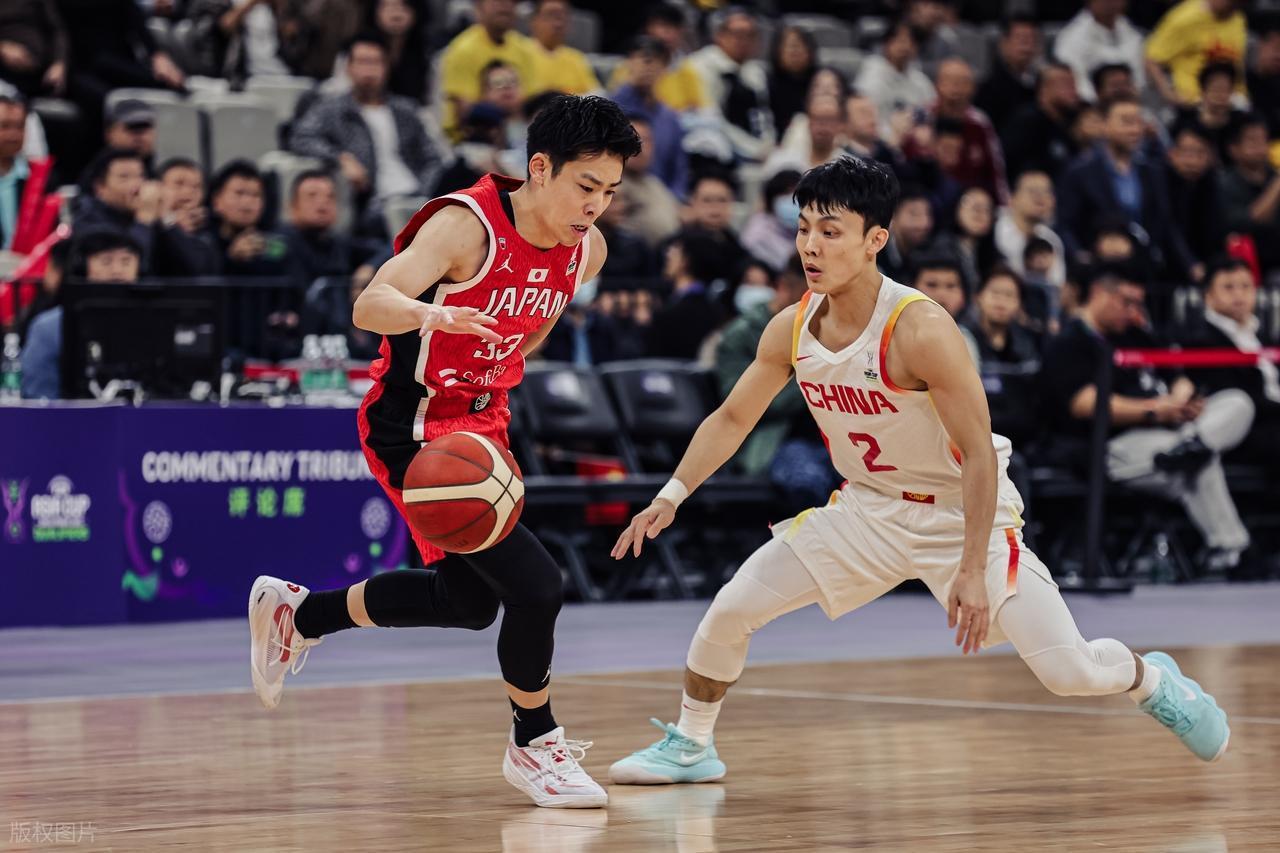 爱游戏-关于广厦男篮训练开放日，今晚内部沟通引欢呼，西甲在即，团队化学反应显著的信息-爱游戏